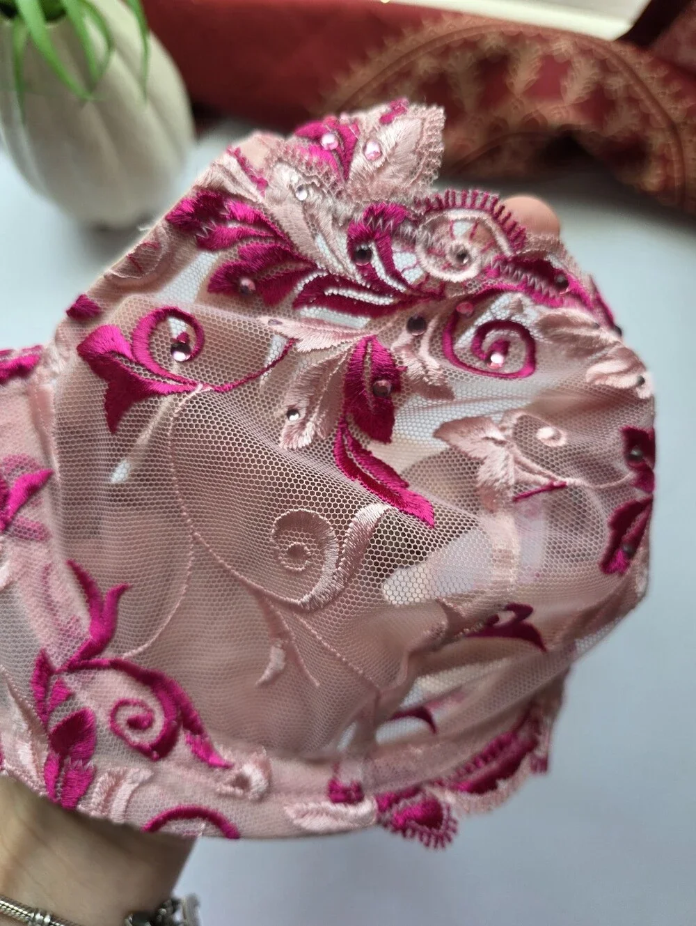 Soma Bra Sensuous Lace Unlined Pink Floral Embroidery Size 34C NWT